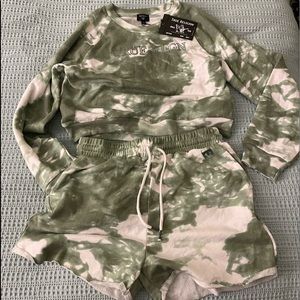 True Religion Green tie dye set